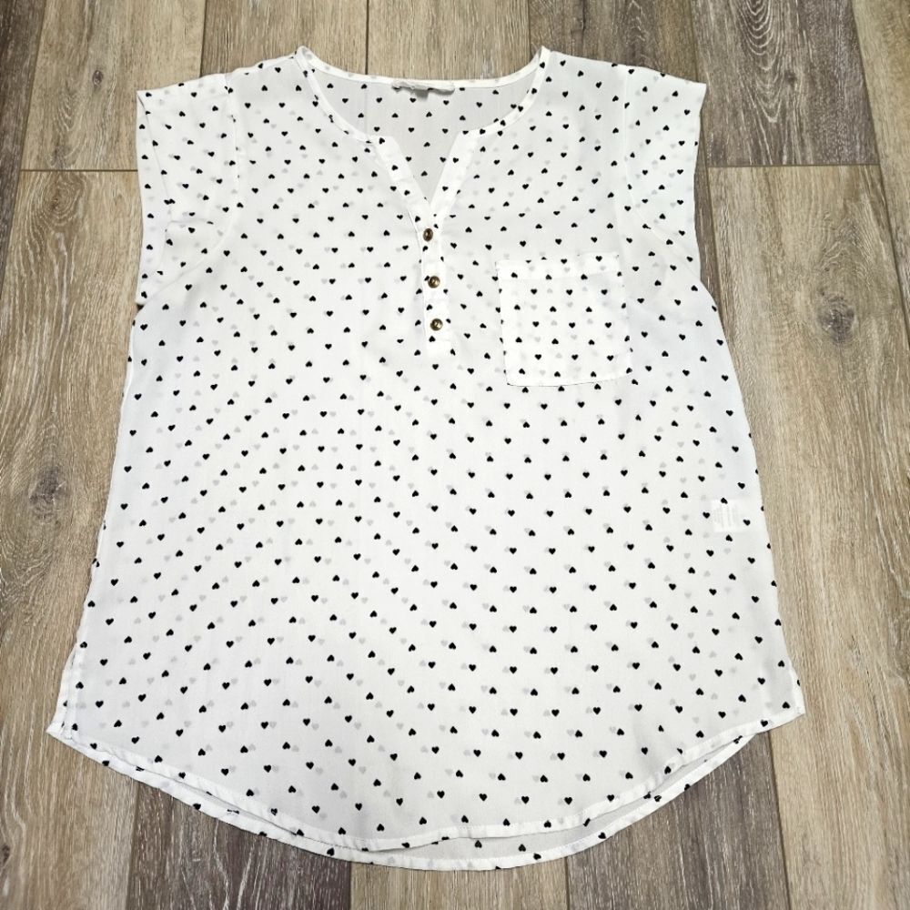 Daisy Mae Semi Sheer Heart Cap Sleeve Relaxed Fit Blouse Women's Medium White